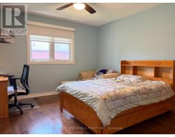 23 Lacey Court, Aurora, ON L4G5G3 Photo 26