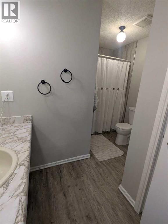 8 Louise Crescent - Photo 22