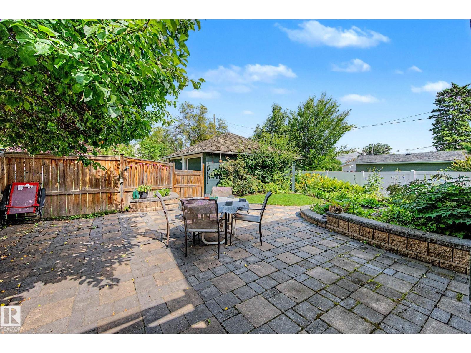 5320 49 AV - Image 54