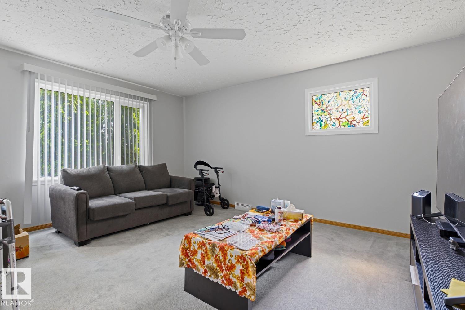9716 162 st NW Edmonton NW - Photo 12
