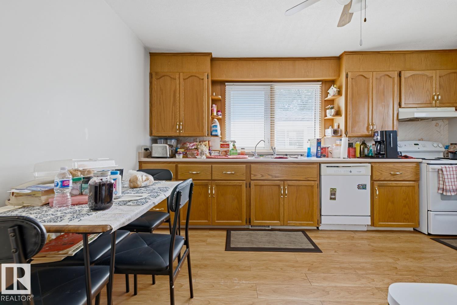 9716 162 st NW Edmonton NW - Photo 13