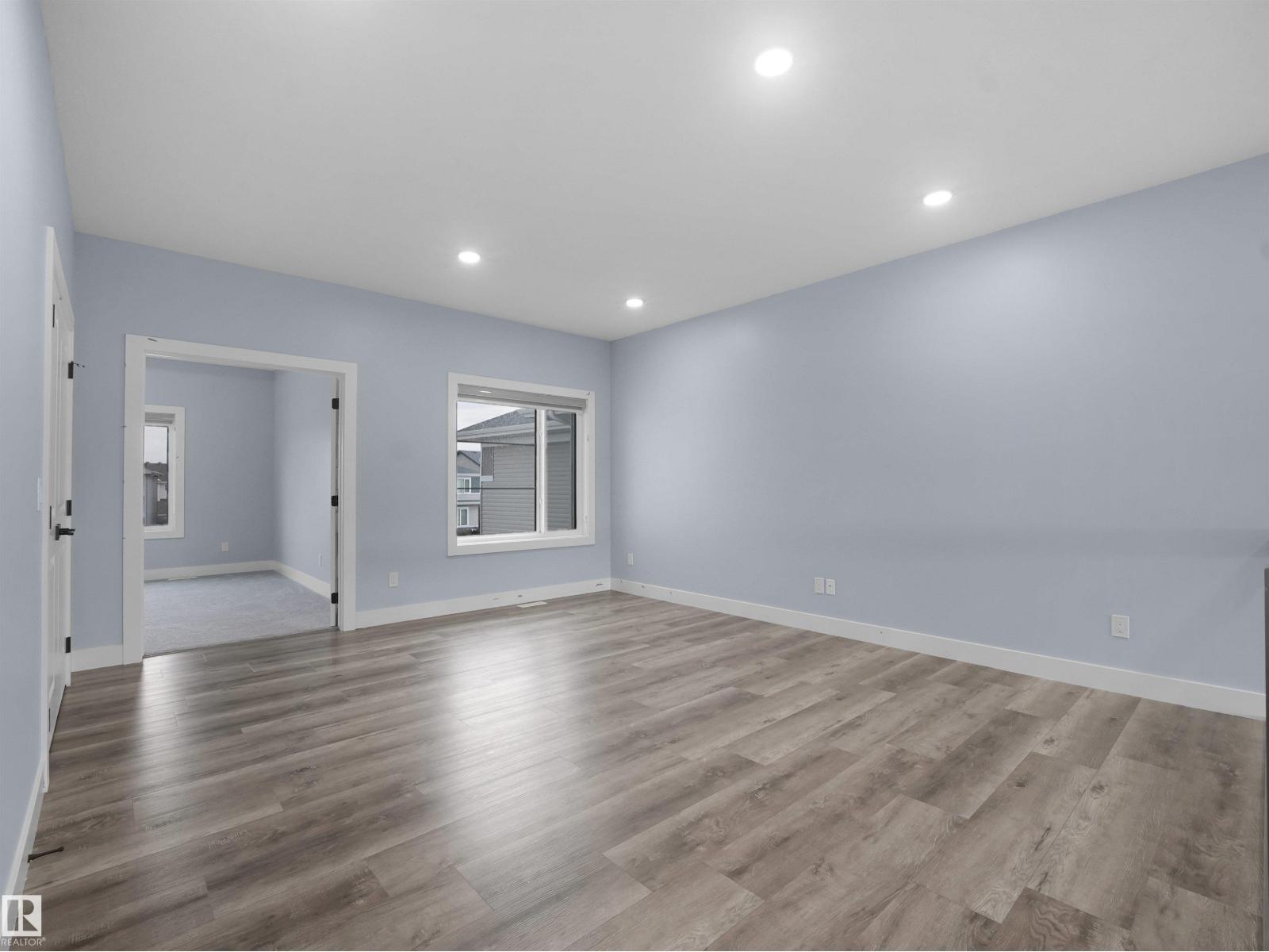 829 MORRIS AV - 33
