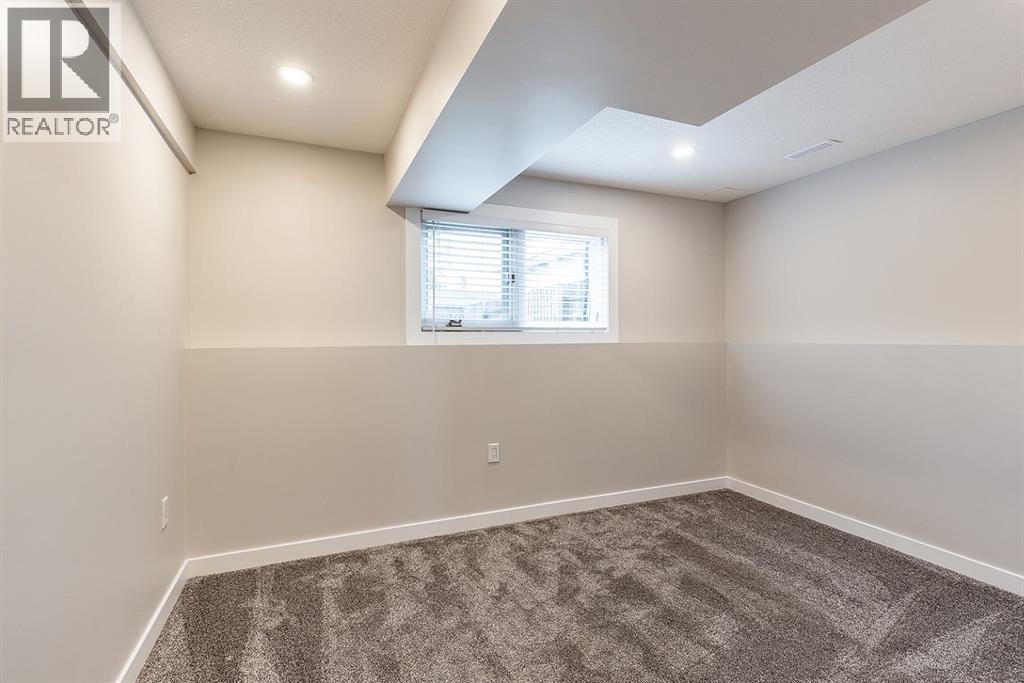 63 Smithson Street Southeast - Photo 29