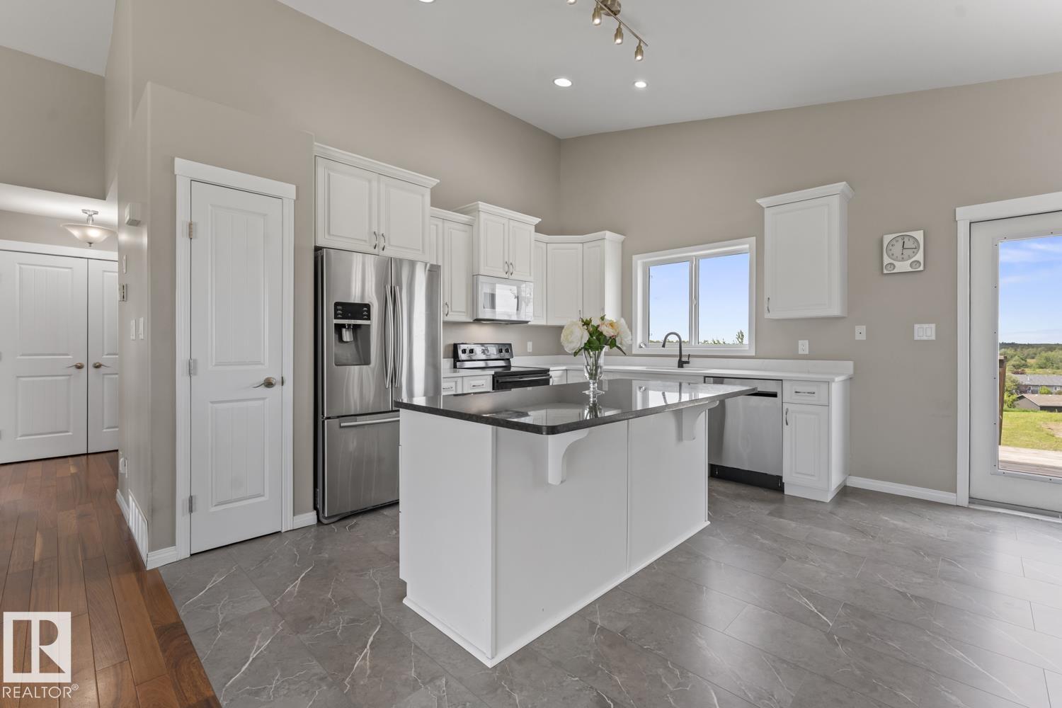 2908 WAYNE Way - Photo 8