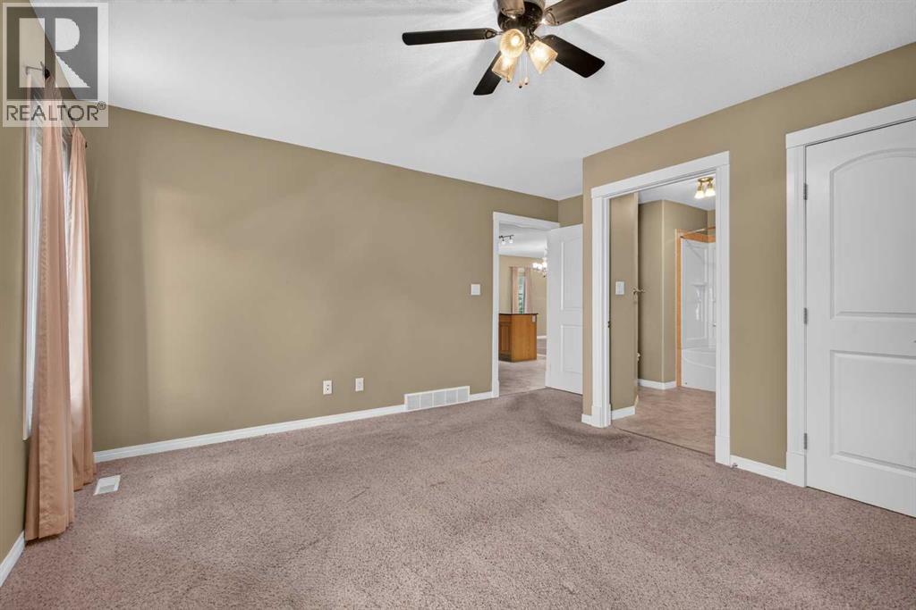 310 6 Avenue Northeast - Photo 18