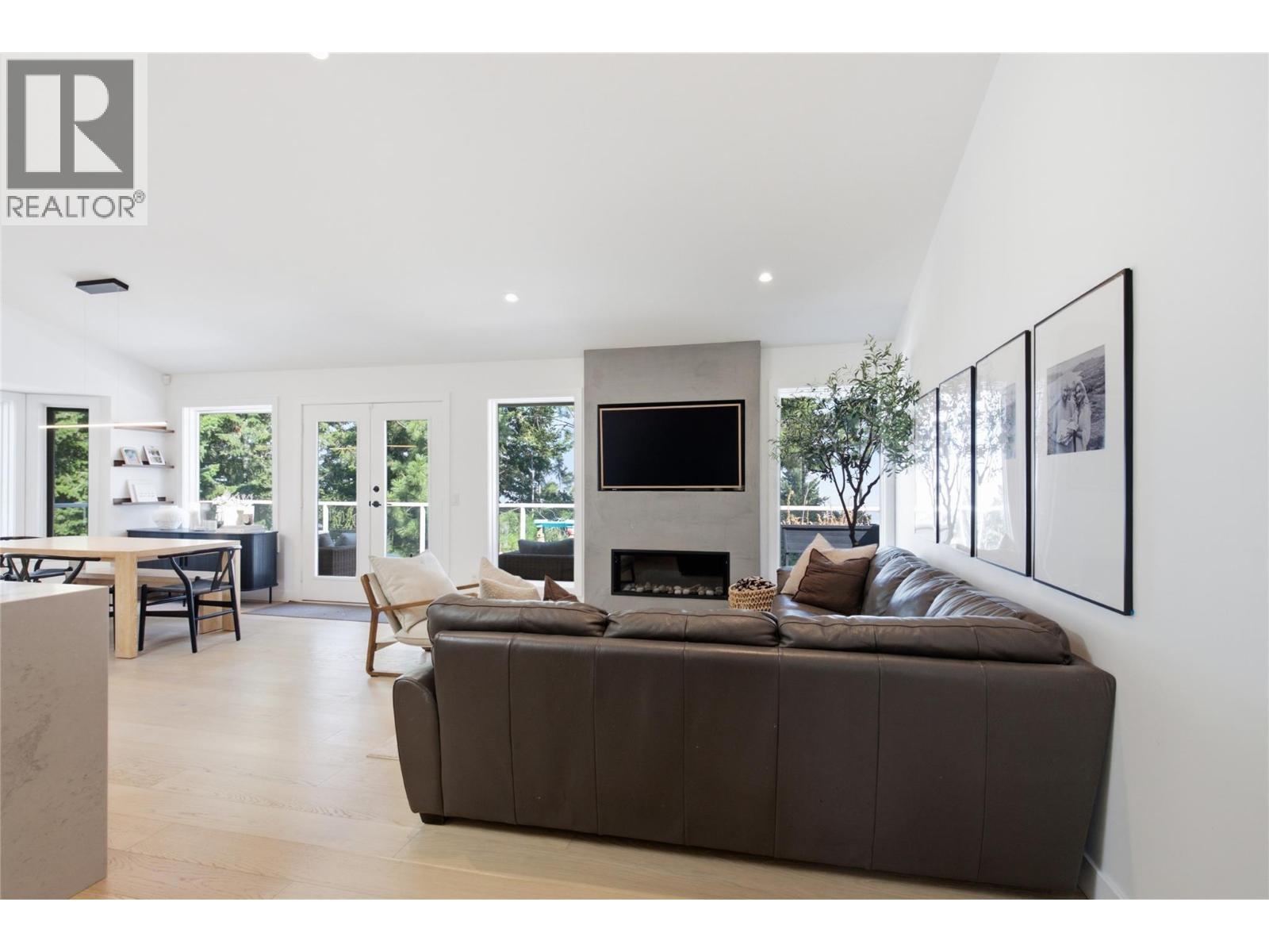 1937 SKEENA Drive - 17