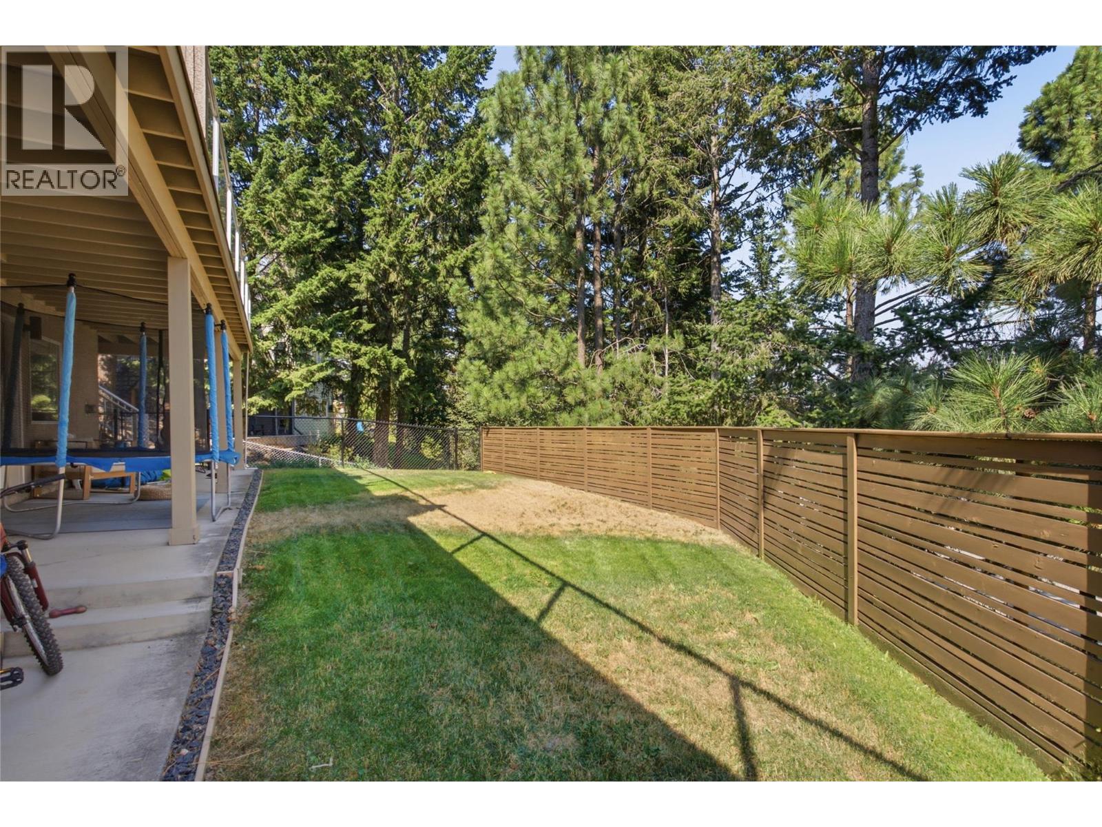 1937 SKEENA Drive - 37