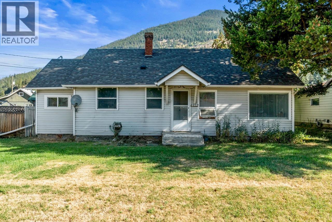 5722 97 Highway N - 37