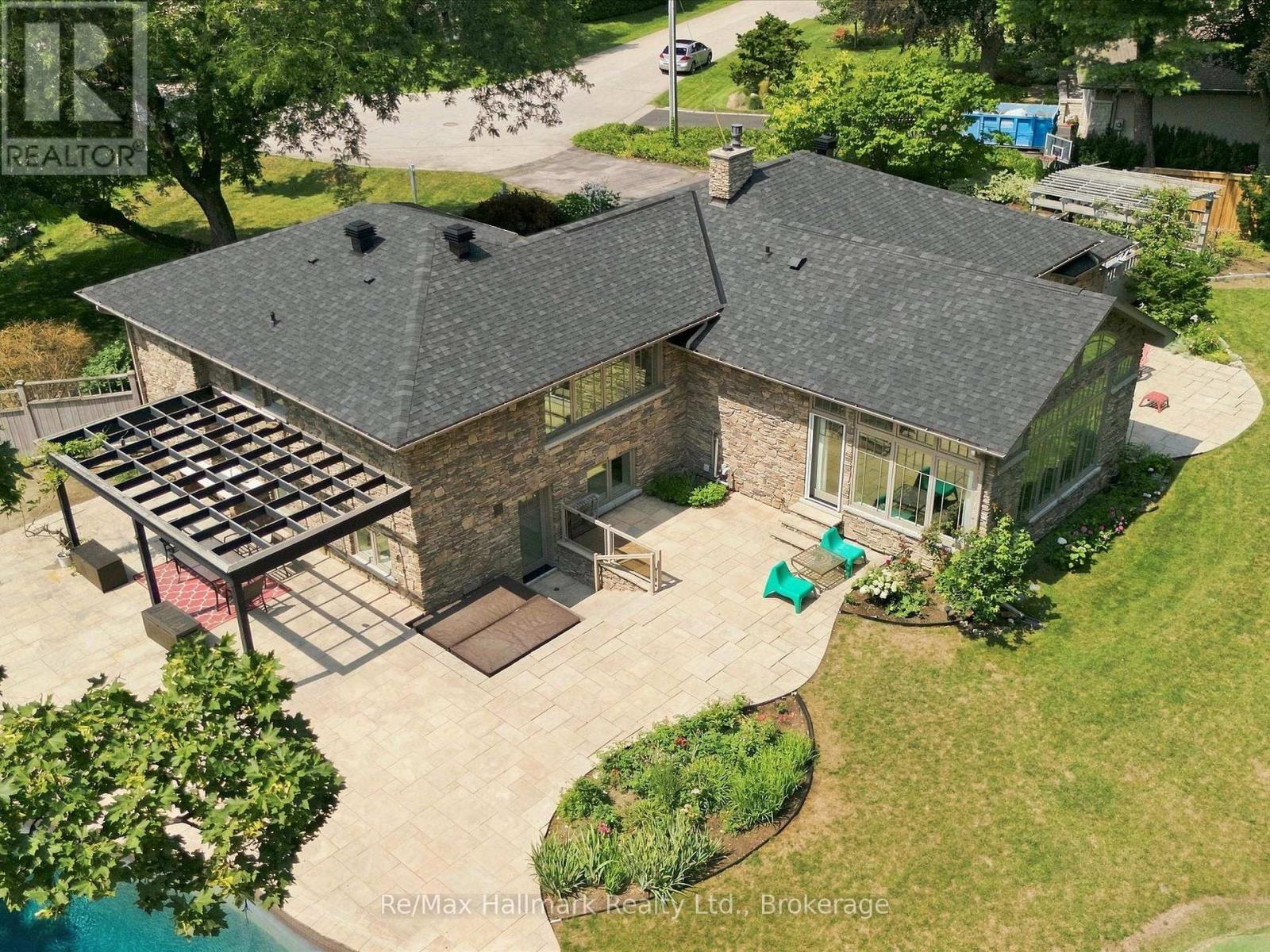 2076 GLENFOREST CRESCENT - Image 46