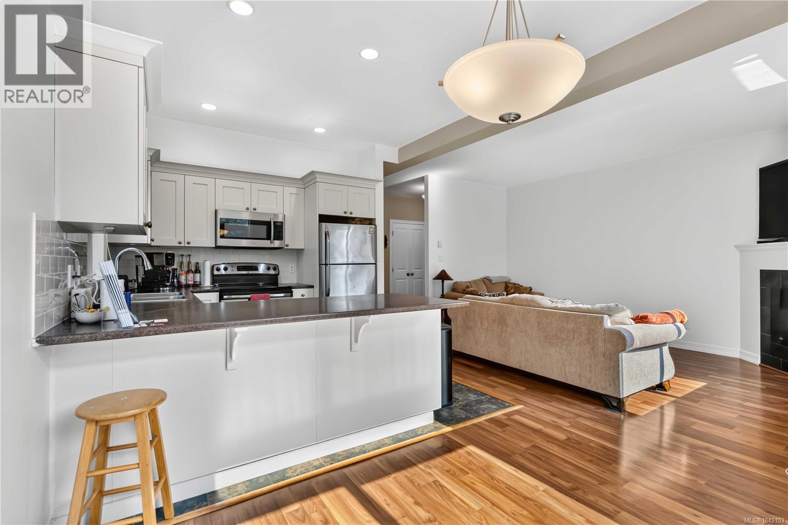 #106 2260 Maple Ave N - Image 11