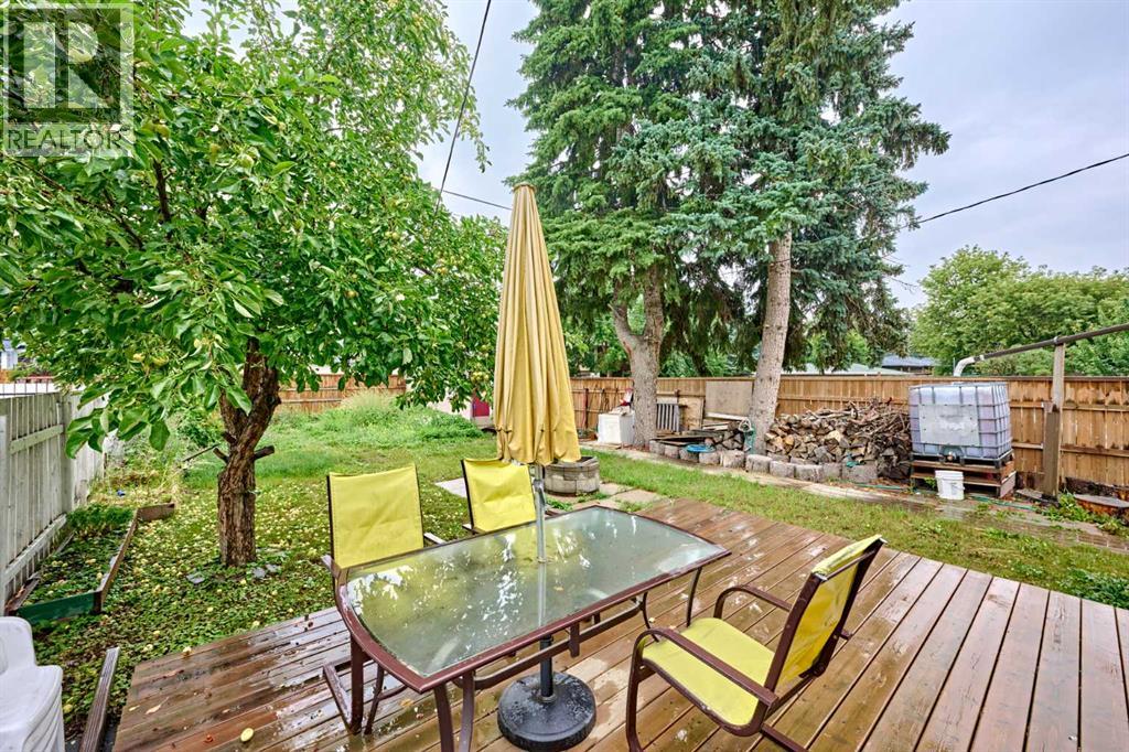702 17 Avenue NW - Image 27