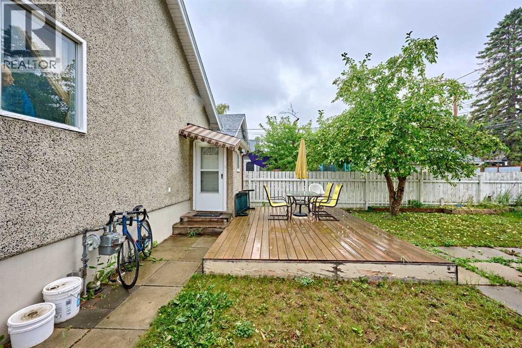702 17 Avenue NW - Image 29