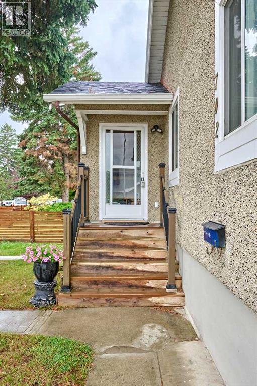 702 17 Avenue NW - Image 4