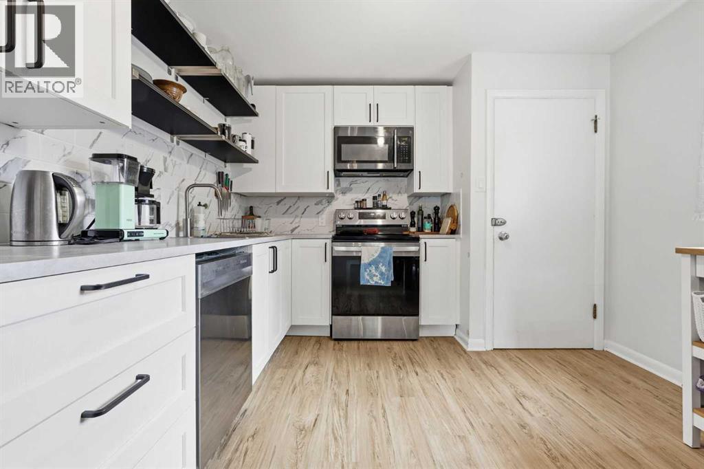 636 55 Avenue Southwest - Photo 10