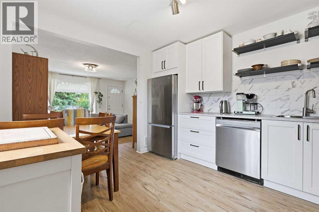636 55 Avenue Southwest - Photo 12