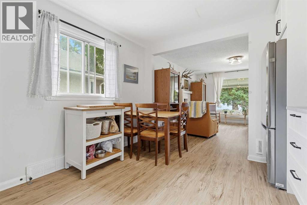 636 55 Avenue Southwest - Photo 13