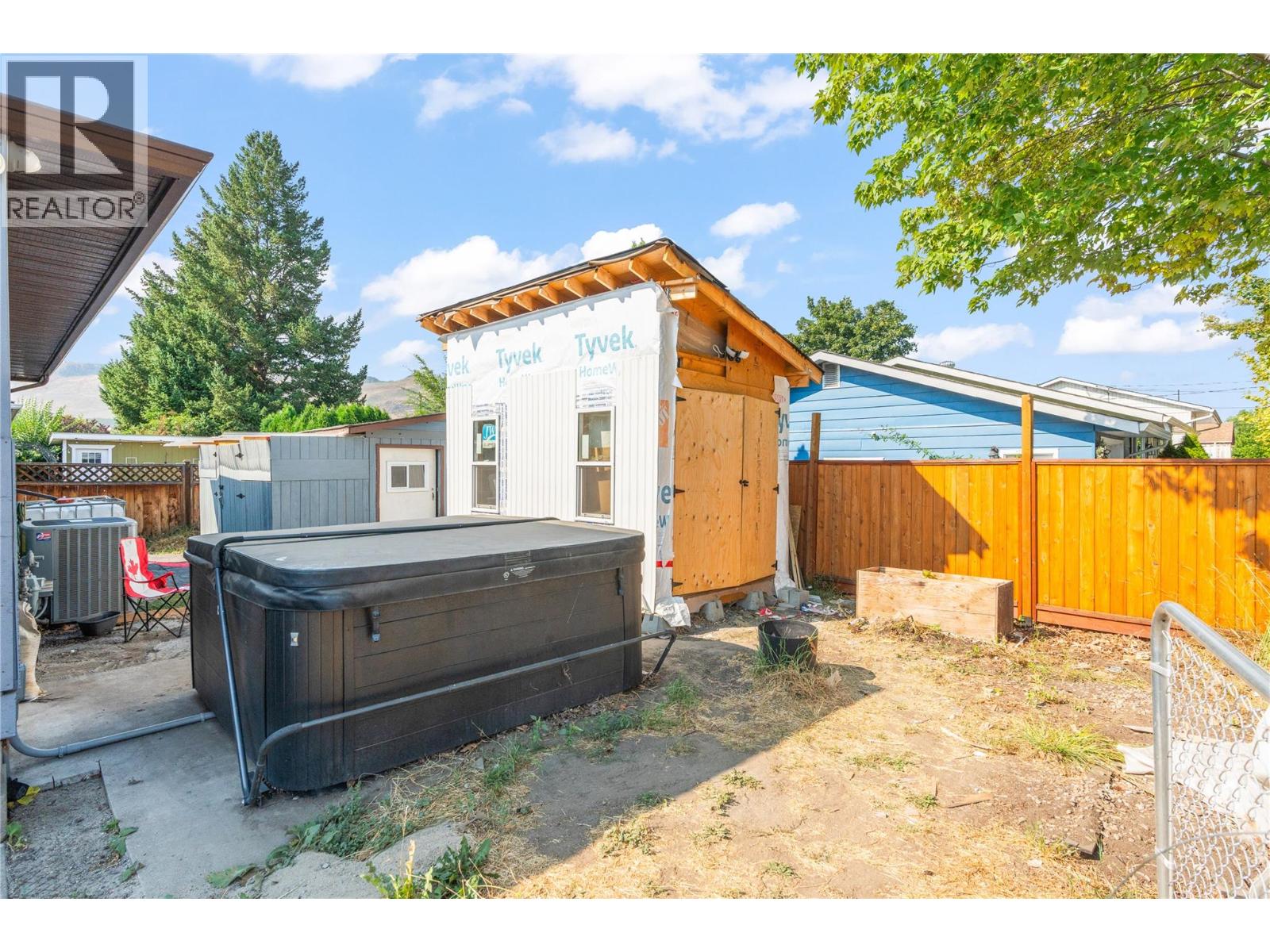 2 Bed, 1 Bath House for Sale in Vernon – 5503 South Vernon Court - Image 95