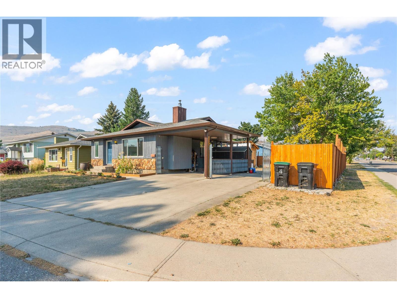 2 Bed, 1 Bath House for Sale in Vernon – 5503 South Vernon Court - Image 88