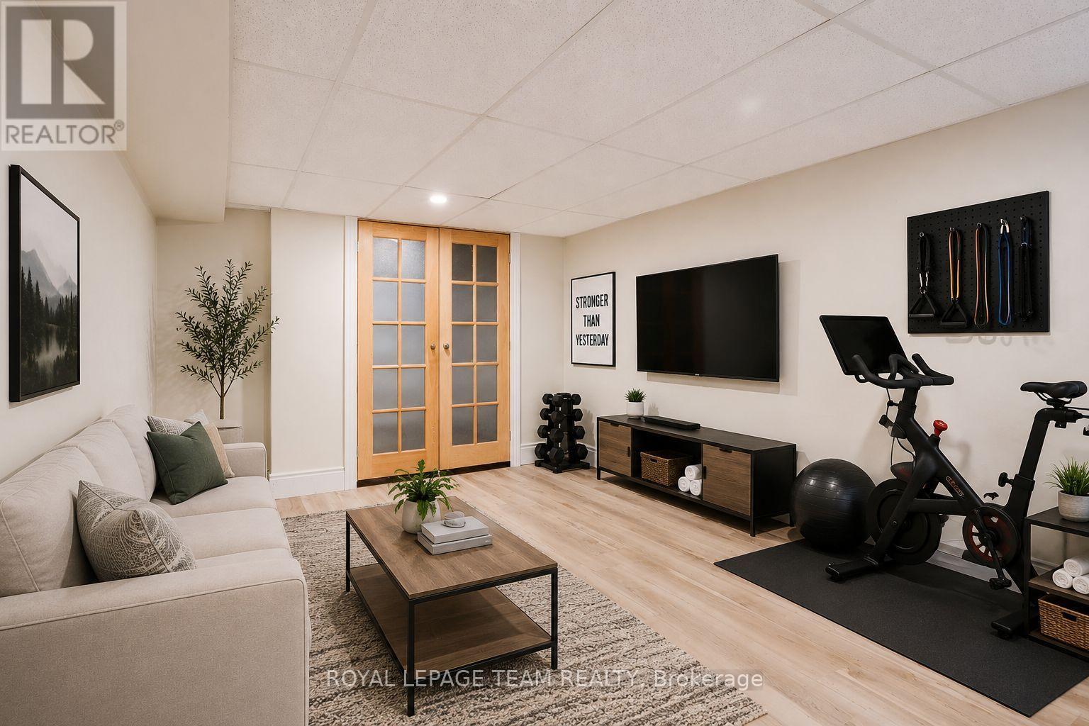 3 Bed, 2 Bath House for Sale in Ottawa – 52 – 2669 SOUTHVALE CRESCENT, Ottawa – MLS# X13678882 - Image 24