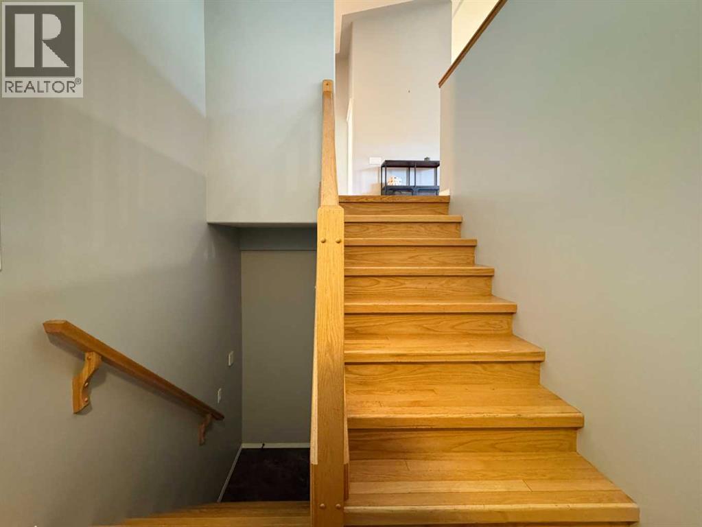 33 Canyon Court West