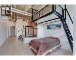 303 1061 Fort St, Victoria, BC V8V5A1 Photo 10