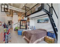 303 1061 Fort St, Victoria, BC V8V5A1 Photo 14