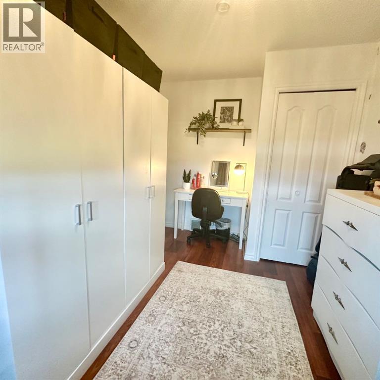 9919 101 Avenue - Photo 21