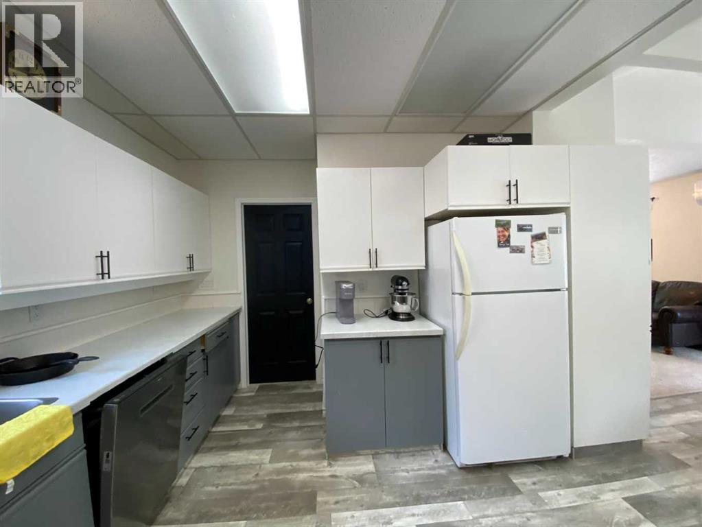 814 12 Street North - Photo 17