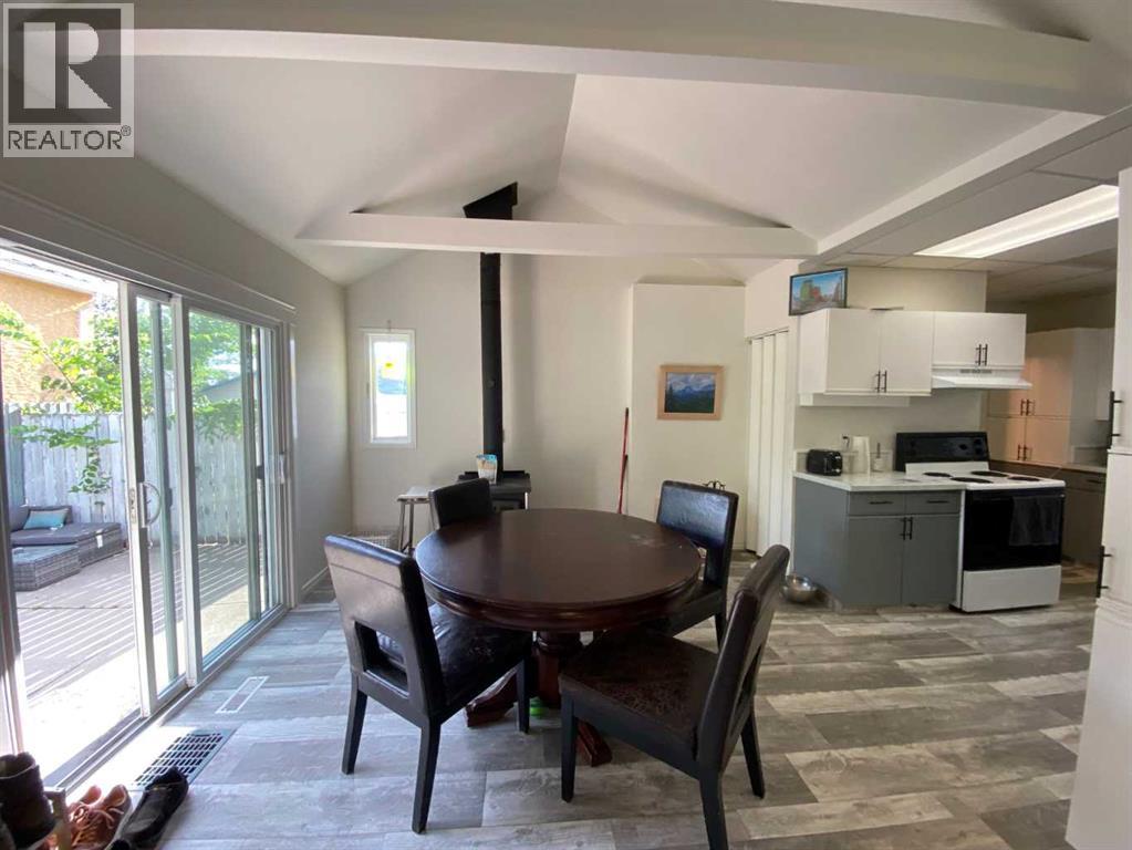 814 12 Street North - Photo 12