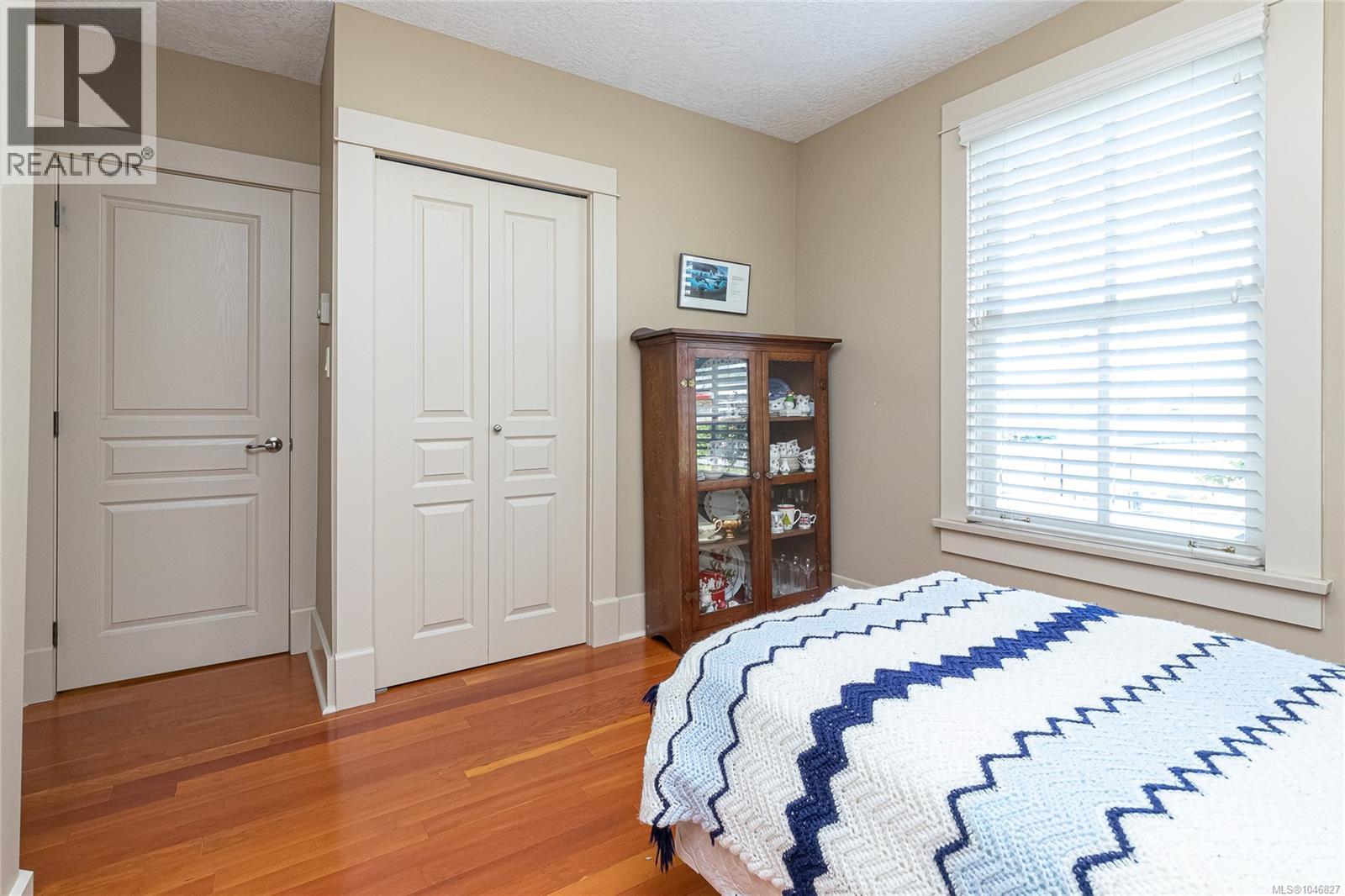#2 88 Dallas Rd - 20