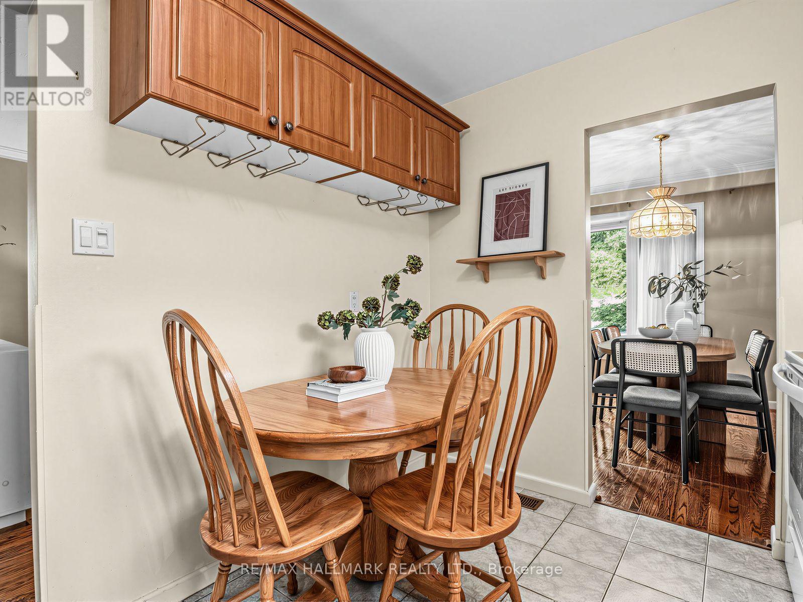23 LYNNBROOK DRIVE - 14