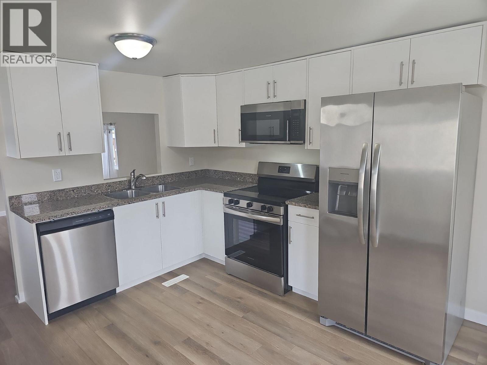 6 2271 FARRELL STREET, Prince George - Image 1