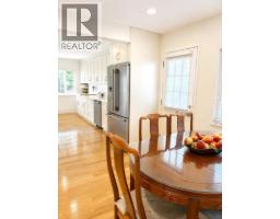 424 Culzean Place, Port Moody, BC V3H1E5 Photo 6