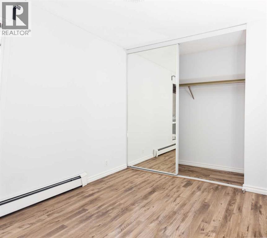 #302 2611 15A Street SW - 25