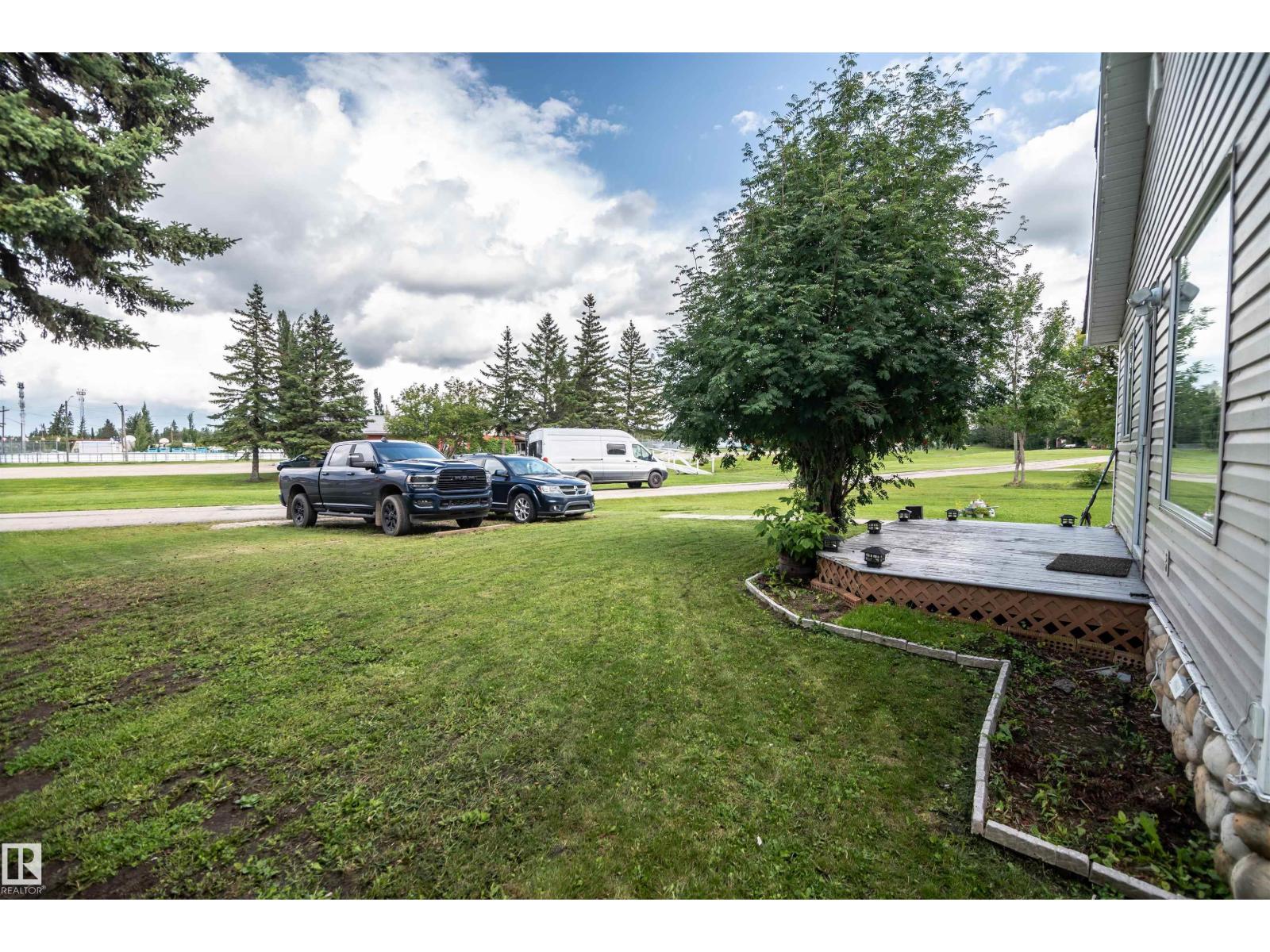 4824 50A Street - Photo 10