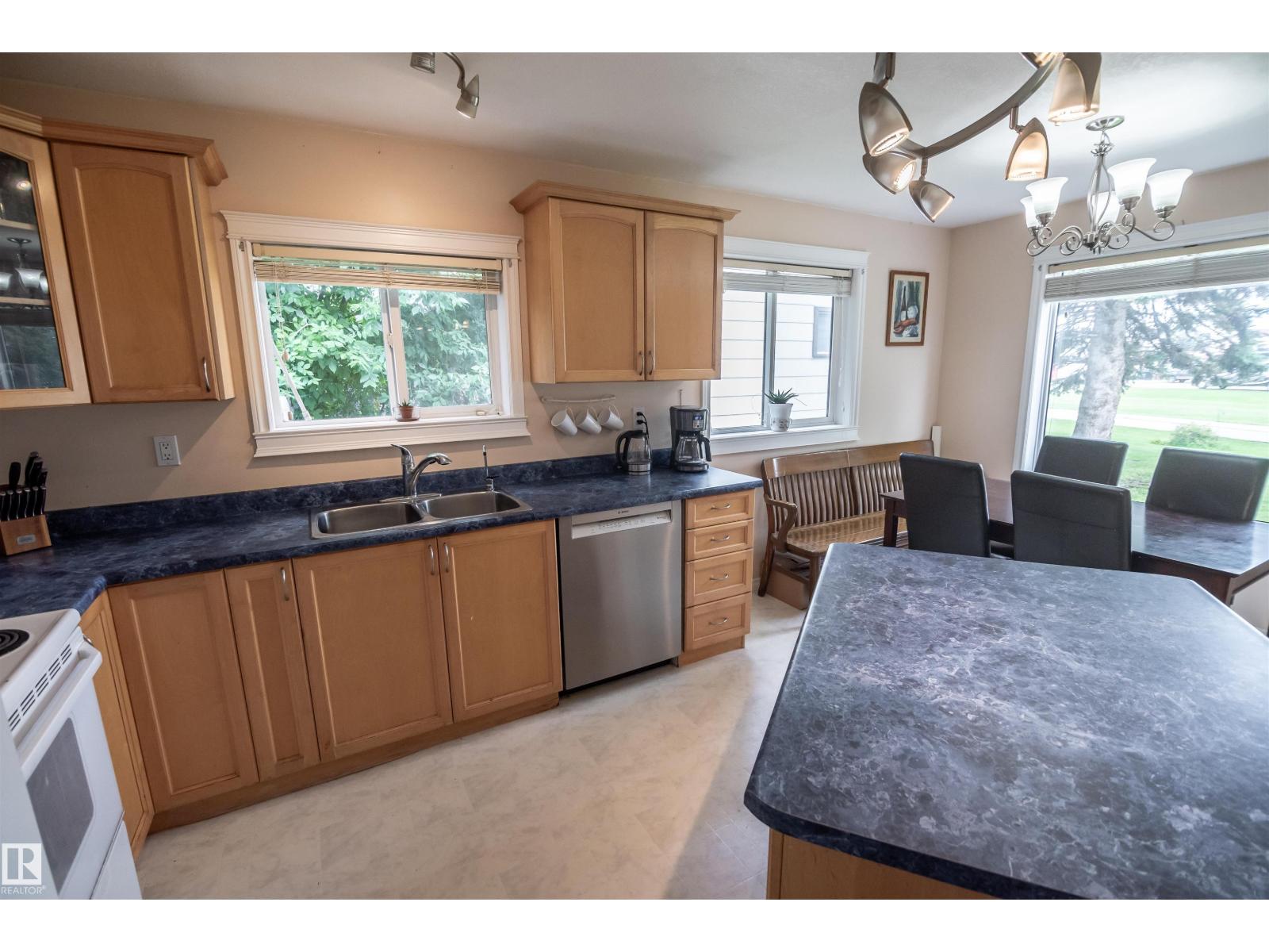 4824 50A Street - Photo 17