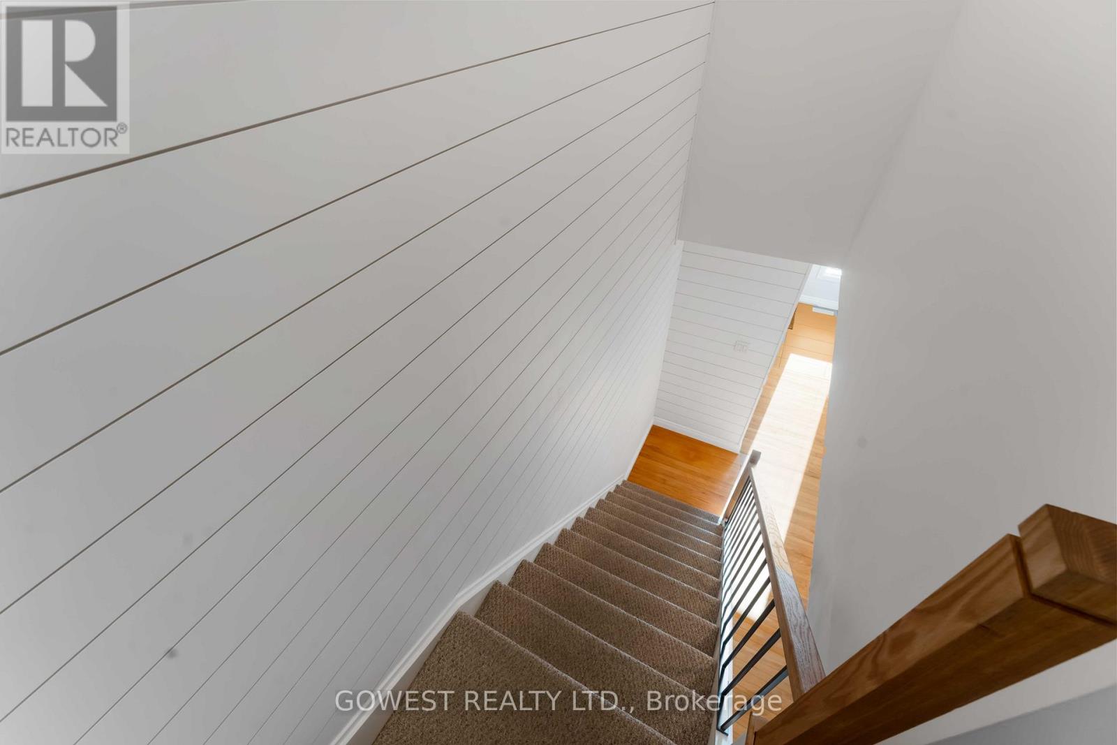 3 Bed, 2 Bath House for Sale in Ottawa – 94 FIELDGATE DRIVE, Ottawa – MLS# X13679000 - Image 14