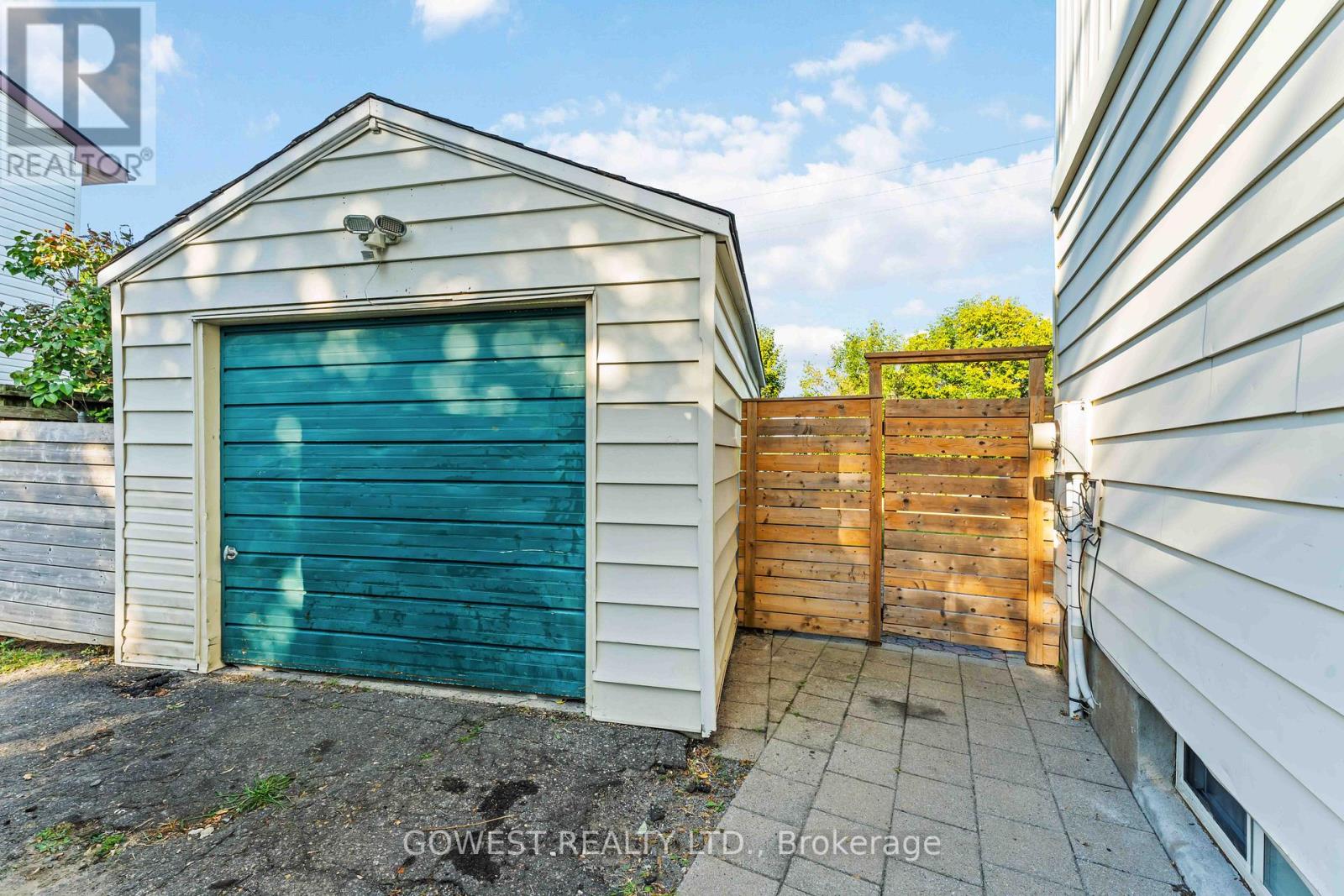3 Bed, 2 Bath House for Sale in Ottawa – 94 FIELDGATE DRIVE, Ottawa – MLS# X13679000 - Image 26