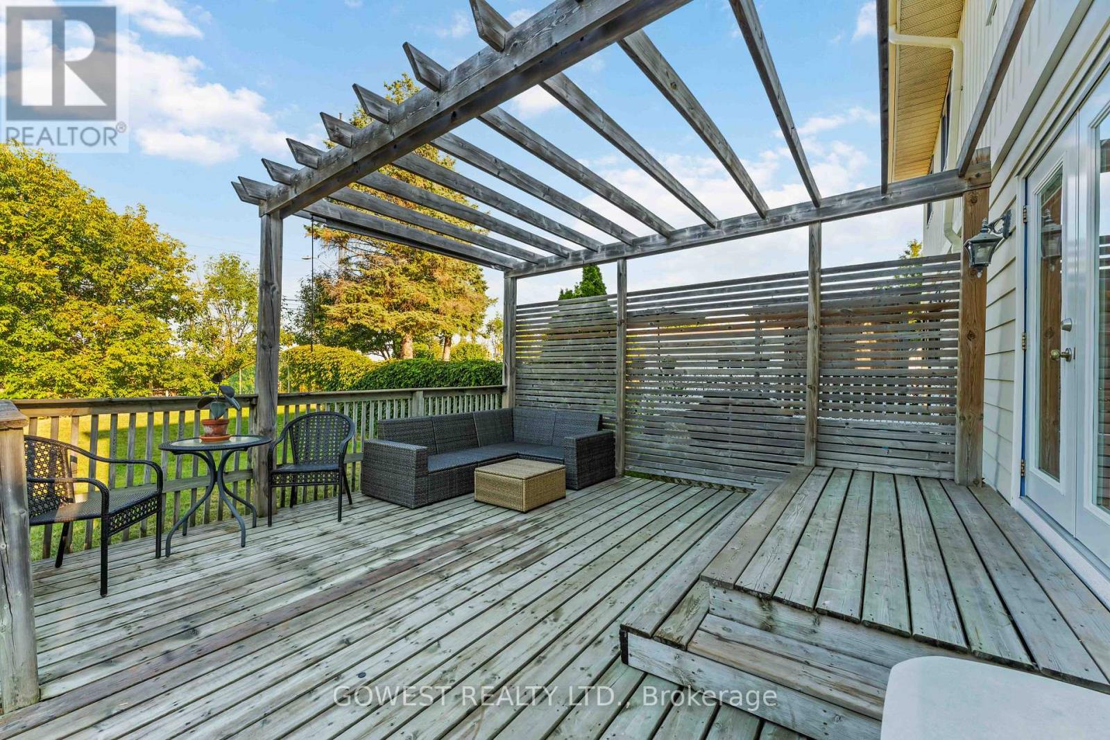 3 Bed, 2 Bath House for Sale in Ottawa – 94 FIELDGATE DRIVE, Ottawa – MLS# X13679000 - Image 27