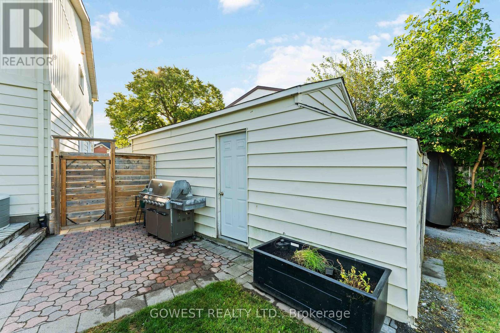 3 Bed, 2 Bath House for Sale in Ottawa – 94 FIELDGATE DRIVE, Ottawa – MLS# X13679000 - Image 34