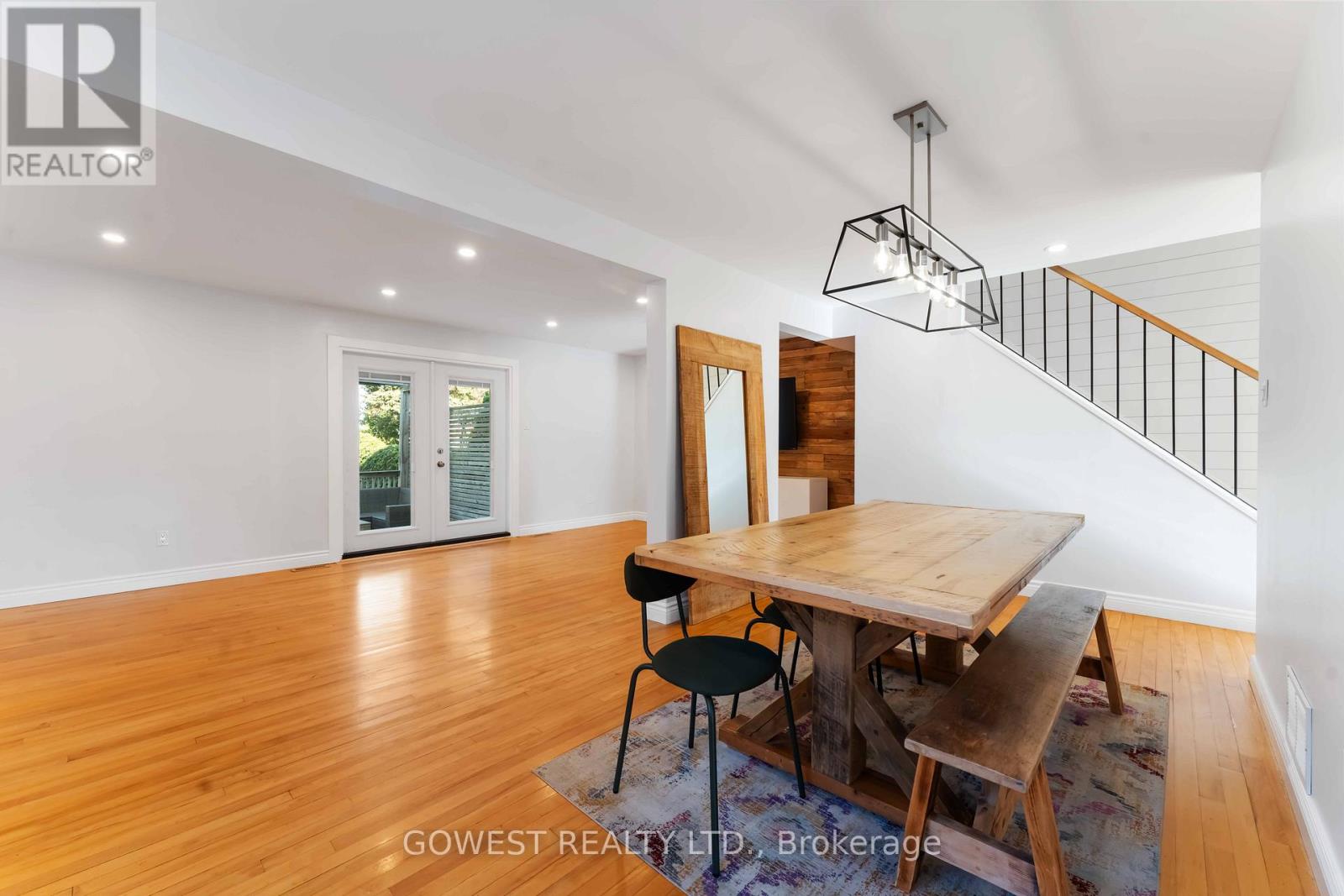 3 Bed, 2 Bath House for Sale in Ottawa – 94 FIELDGATE DRIVE, Ottawa – MLS# X13679000 - Image 9