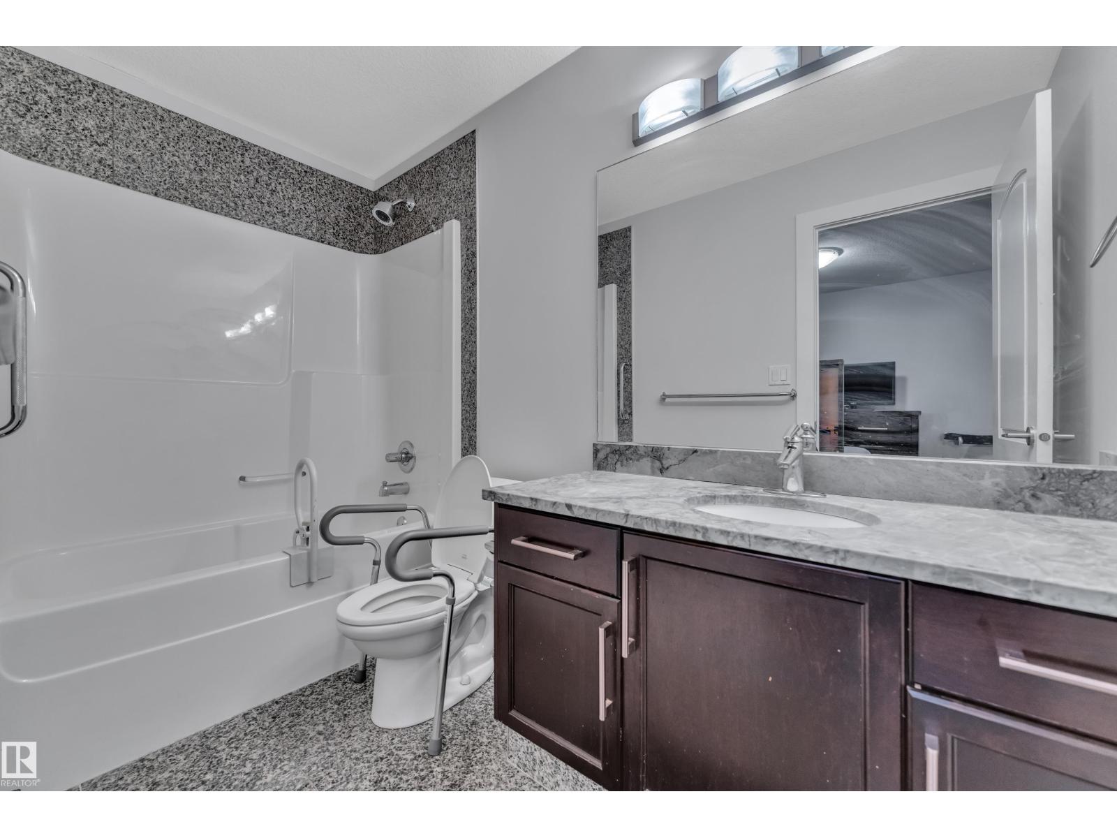 10915 175 Avenue NW - Photo 31