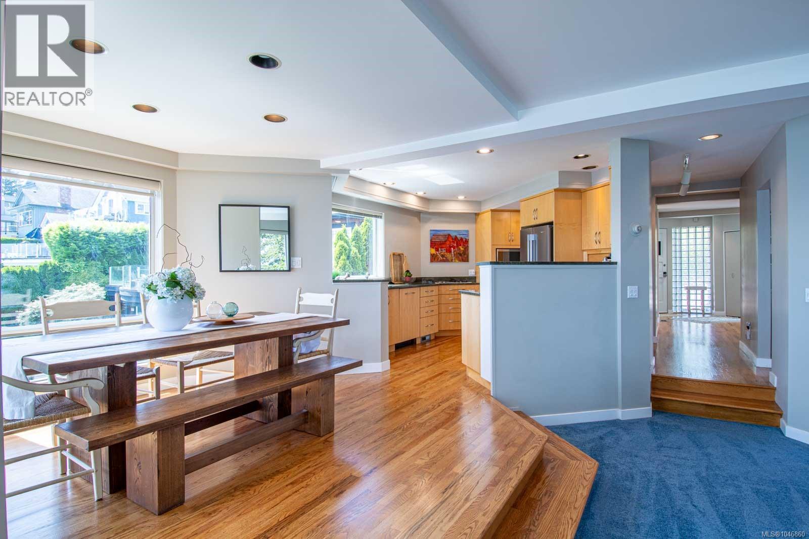 5267 Parker Ave - Image 46
