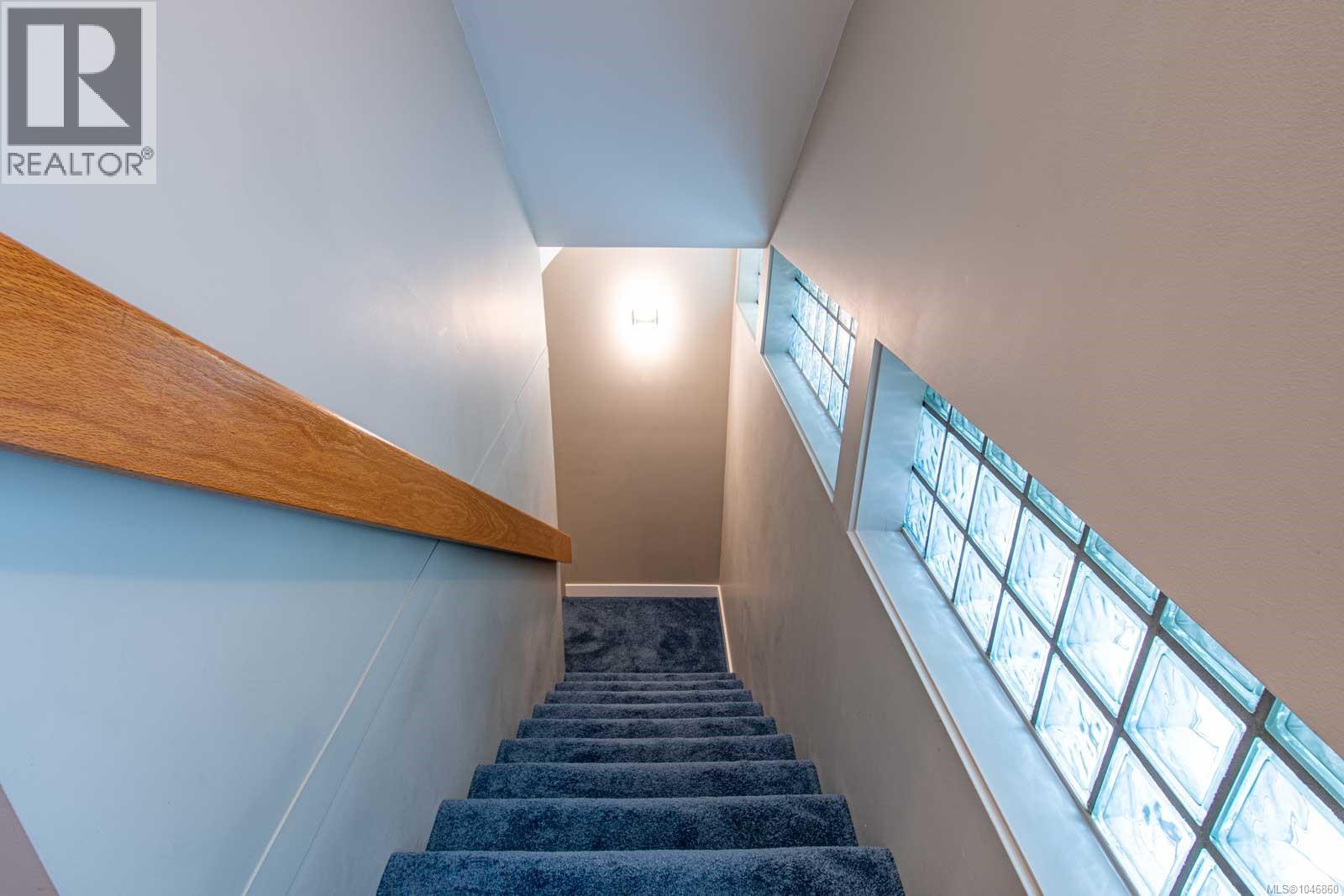 5267 Parker Ave - 69