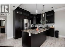 Living room - 724 Heritage Drive, Fort Mcmurray, AB T9K2X3 Photo 6