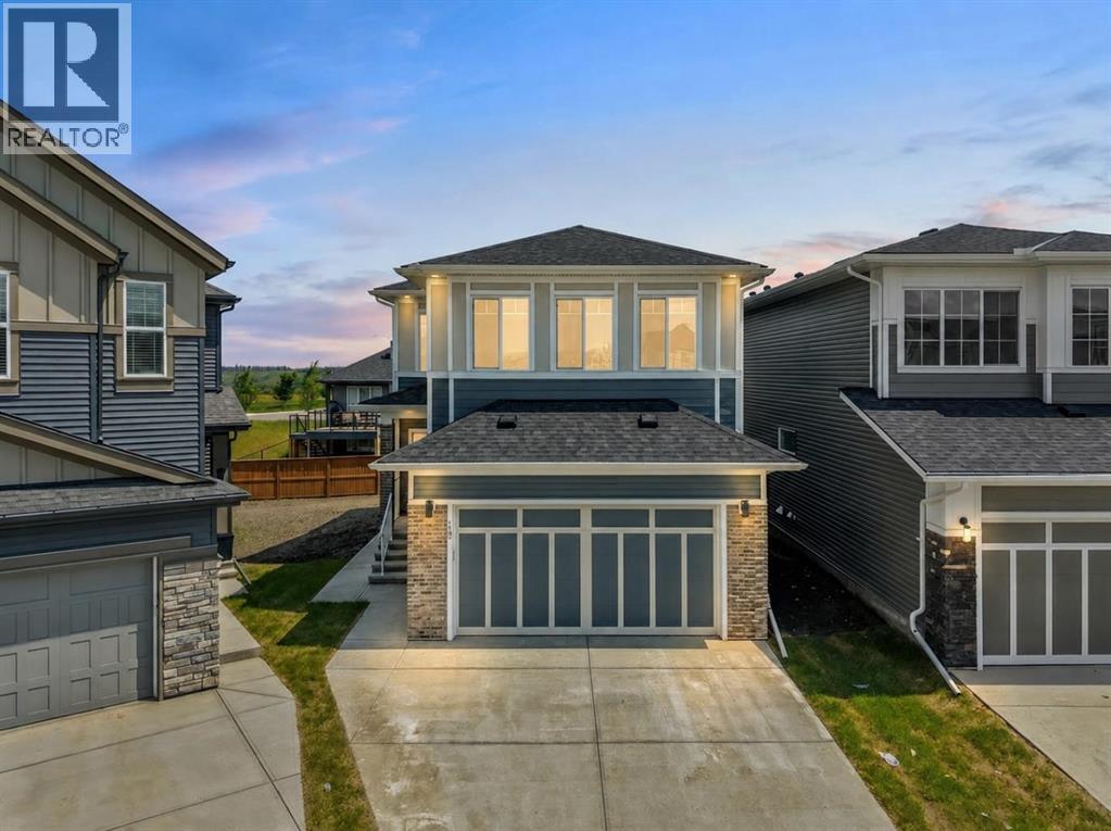 Property for sale at 129 Walgrove Bay SE