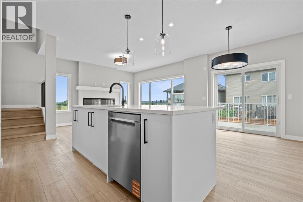 129 Walgrove Bay Southeast - Photo 7