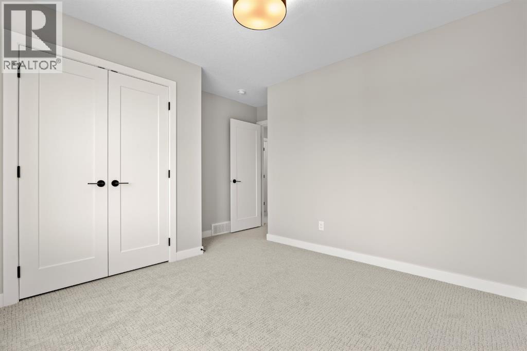 129 Walgrove Bay Southeast - Photo 34