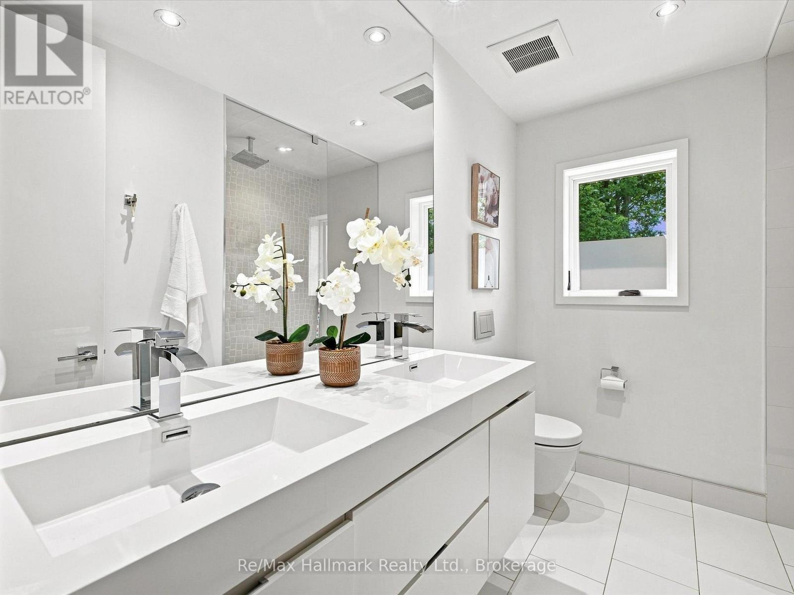 2076 GLENFOREST CRESCENT - Image 30