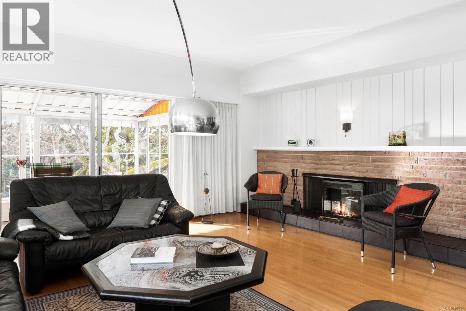  2980 Beach Drive, Oak Bay